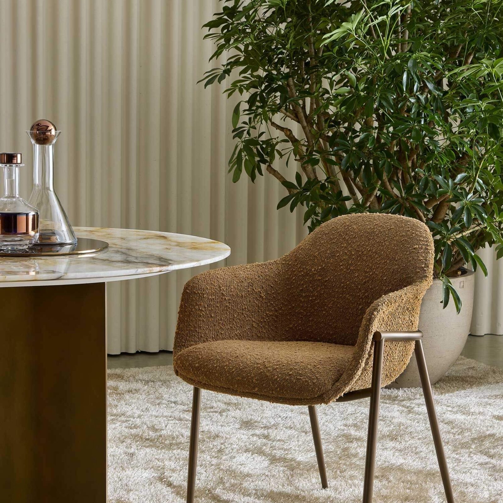 Lomacasa_Marelli_CHIA-SWIVEL-BASE-Chair_Gallery-1-1