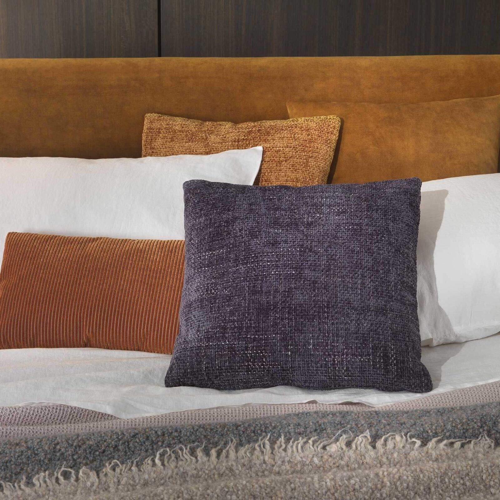 Lomacasa Marelli Dexter Box Bed Gallery 1-6