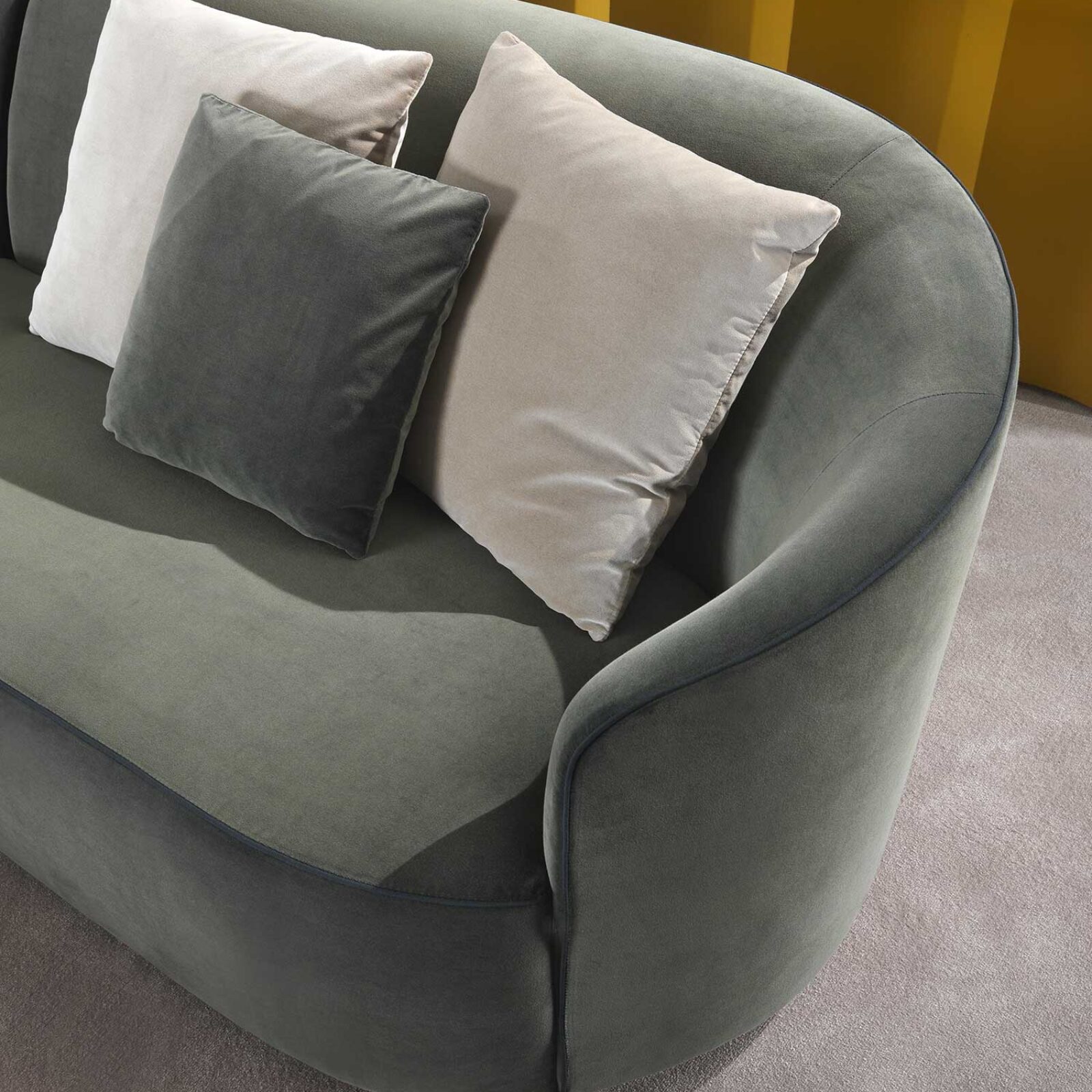 Lomacasa_Marelli_MOON-Armchair_Gallery-1-8