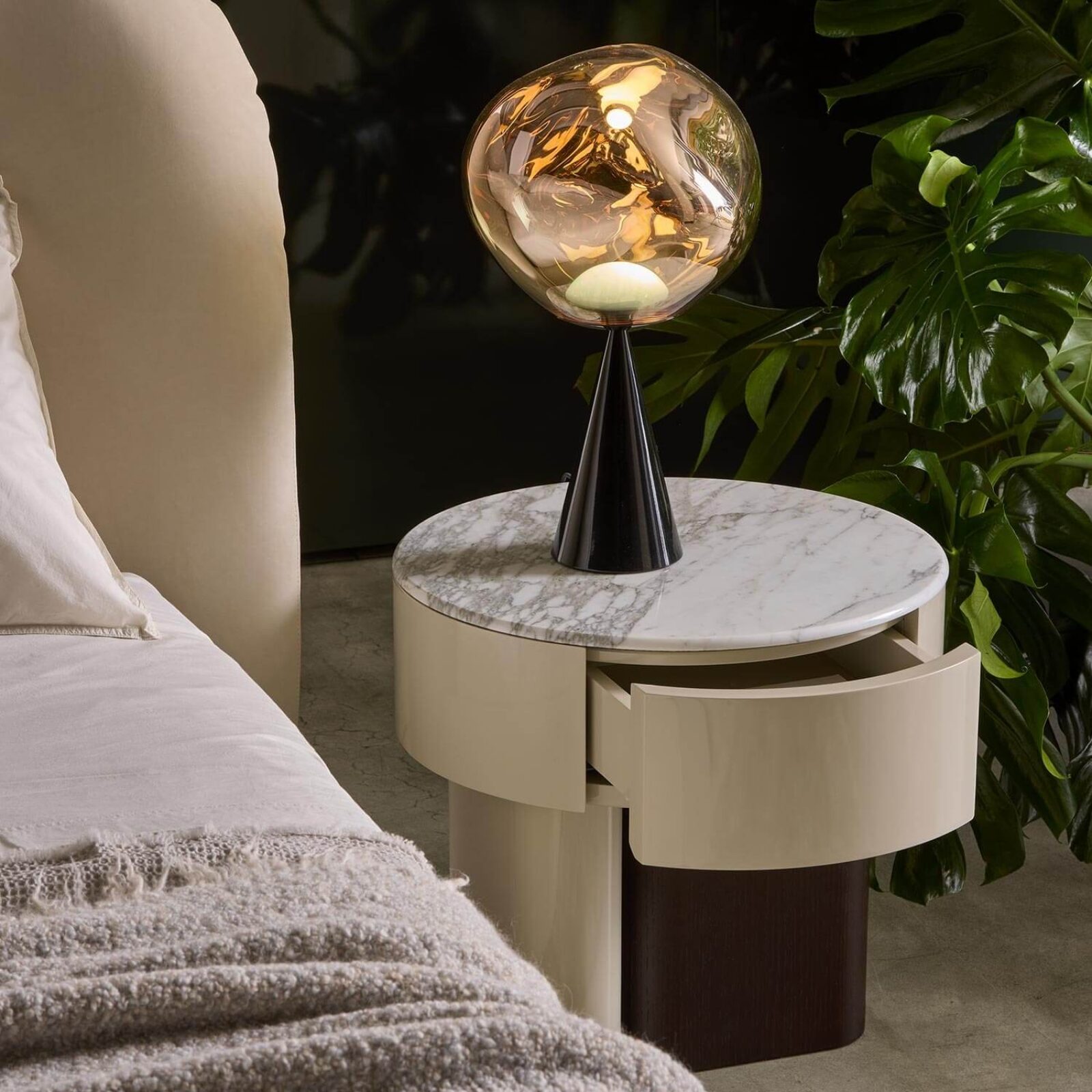 Lomacasa_Marelli_ONNO-Bedside-Table-Console_Gallery-1-2