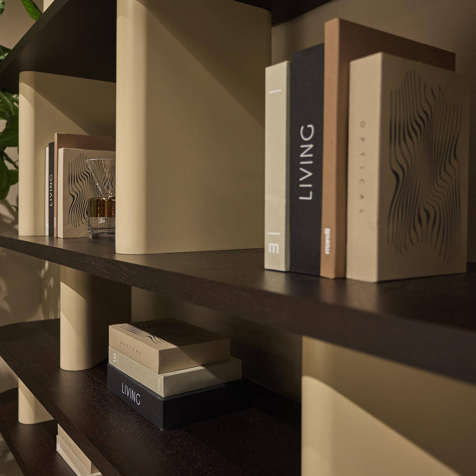 Lomacasa_Marelli_ONNO-Bookshelf_Gallery-1-7