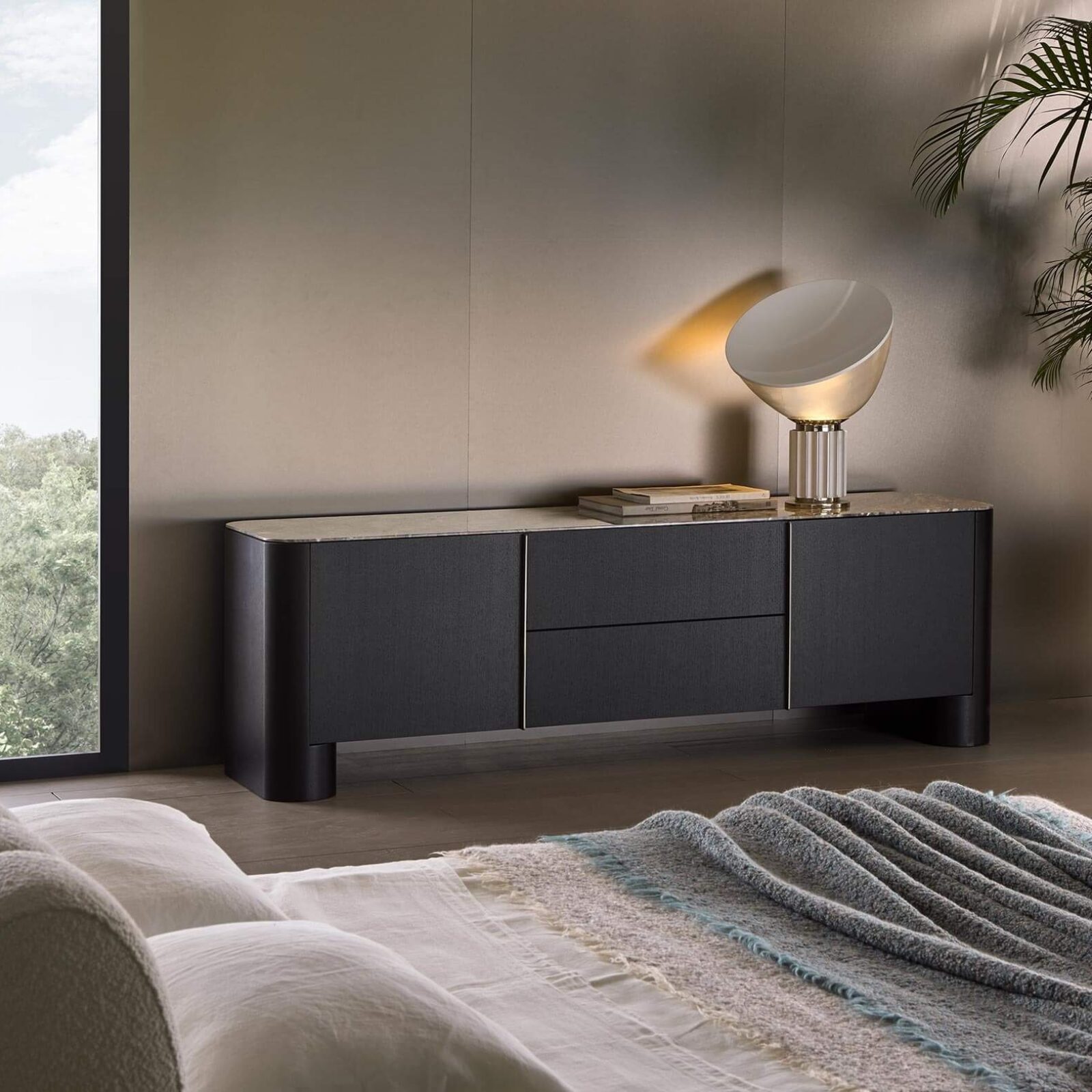 Lomacasa_Marelli_THEO-Console_Gallery-1-4