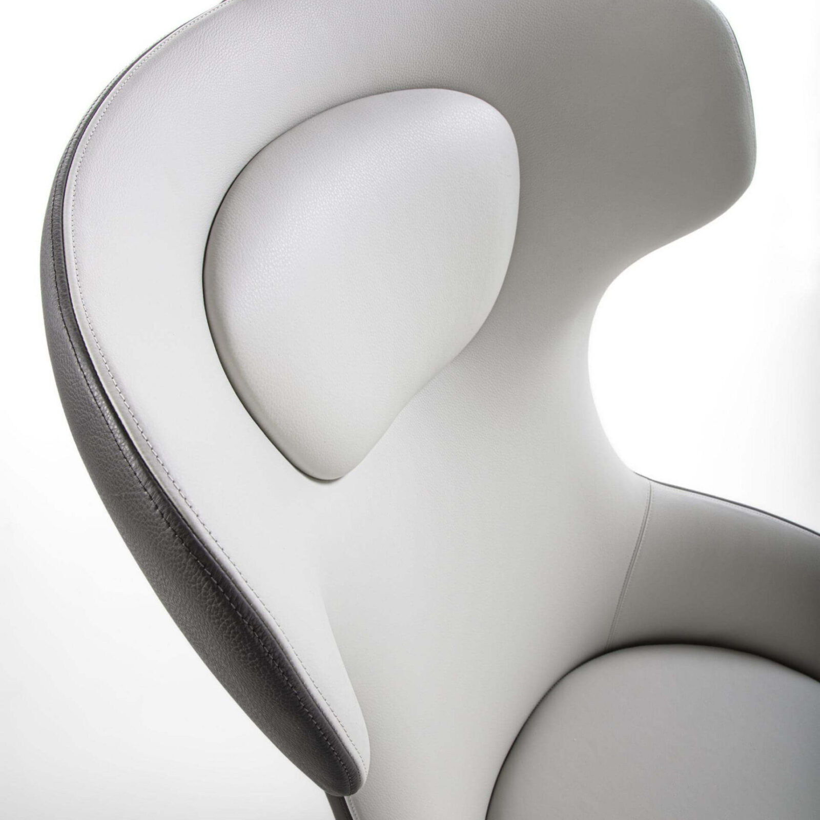 Lomacasa_Pellizzoni_Billie-Relax-Armchair_Gallery-3