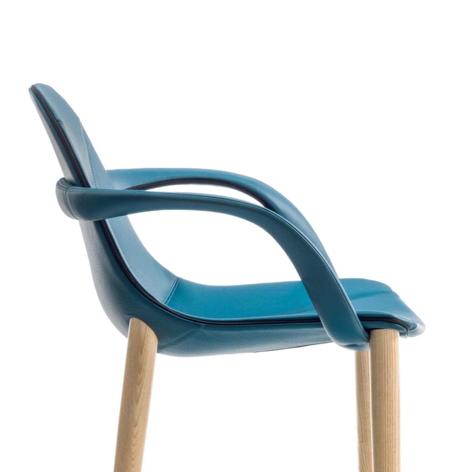 Lomacasa_Pellizzoni_Couture-Stool_Gallery-1