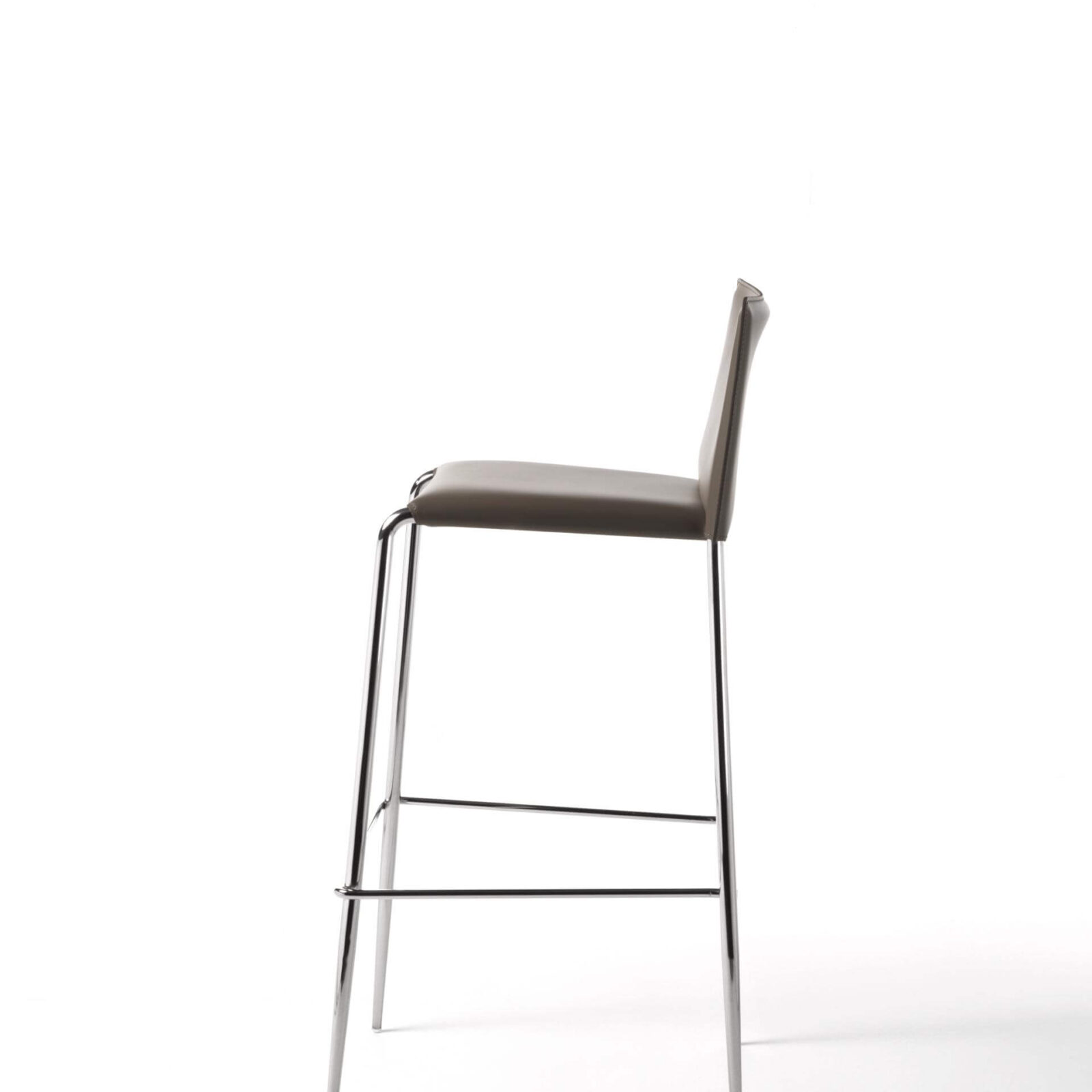 Lomacasa_Pellizzoni_Gazzella-Stool_Gallery-8