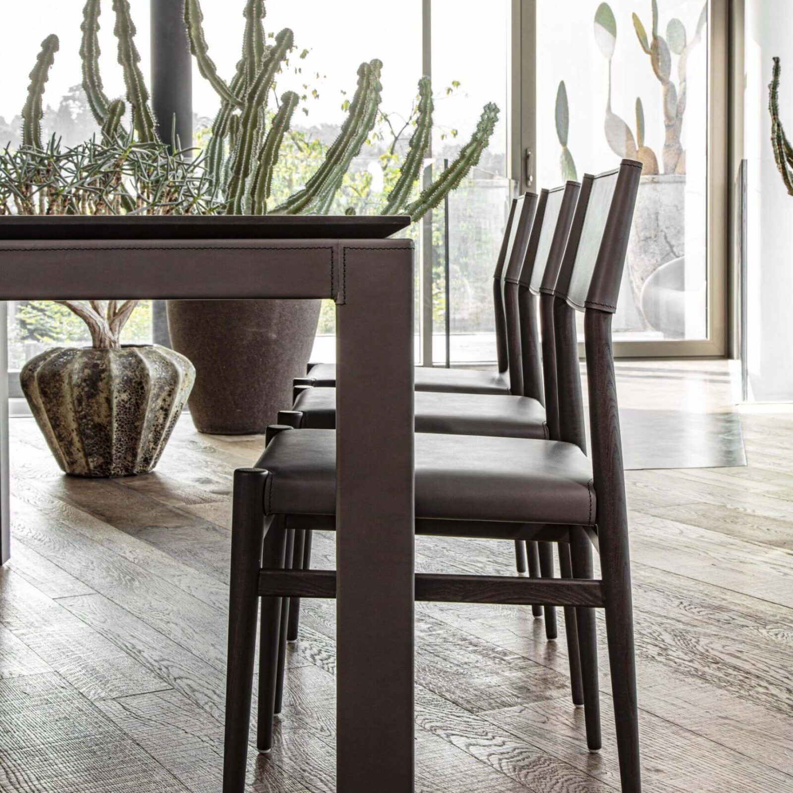 Lomacasa_Pellizzoni_Ledermann-Chair_Gallery-2