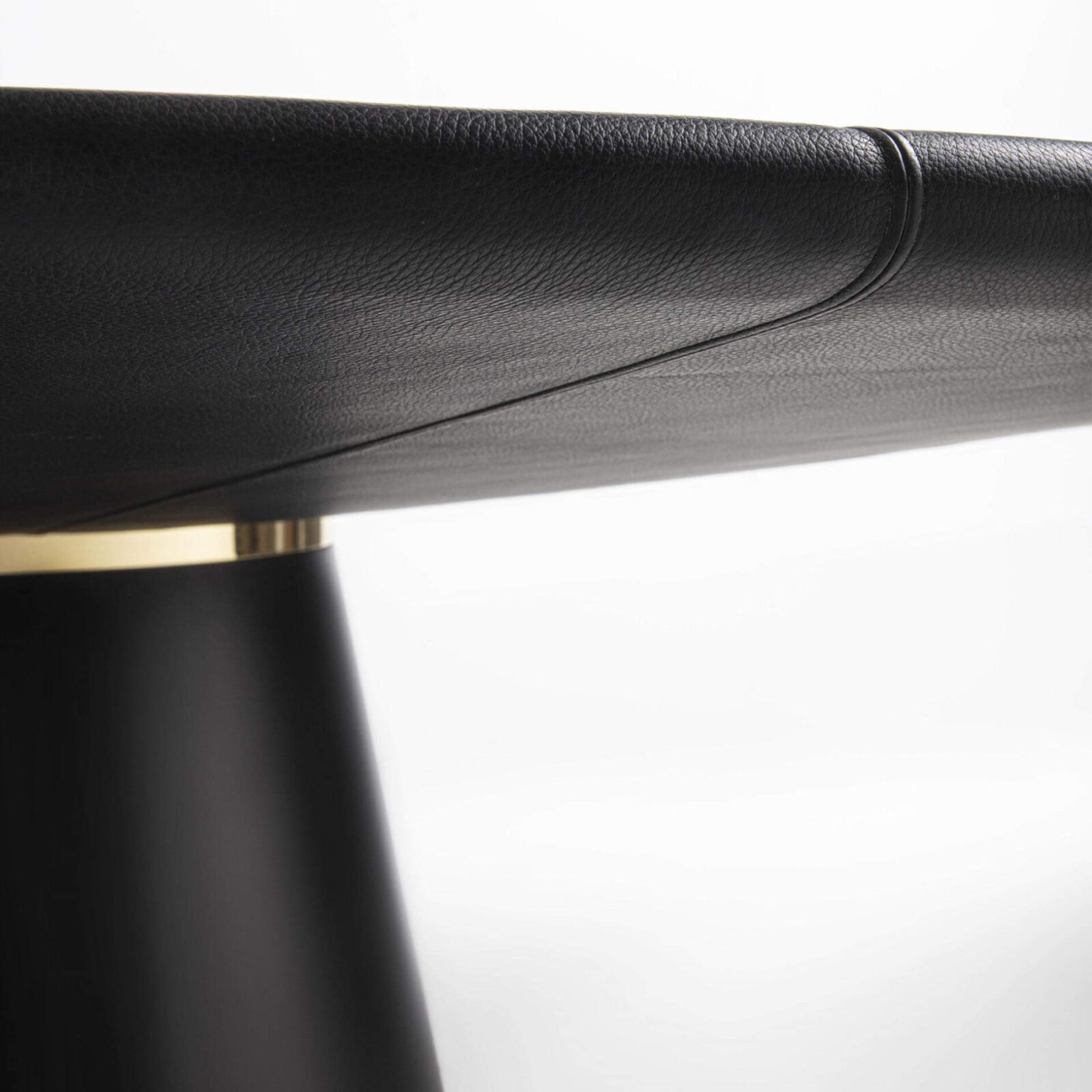 Lomacasa Pellizzoni Loop Table Gallery-1