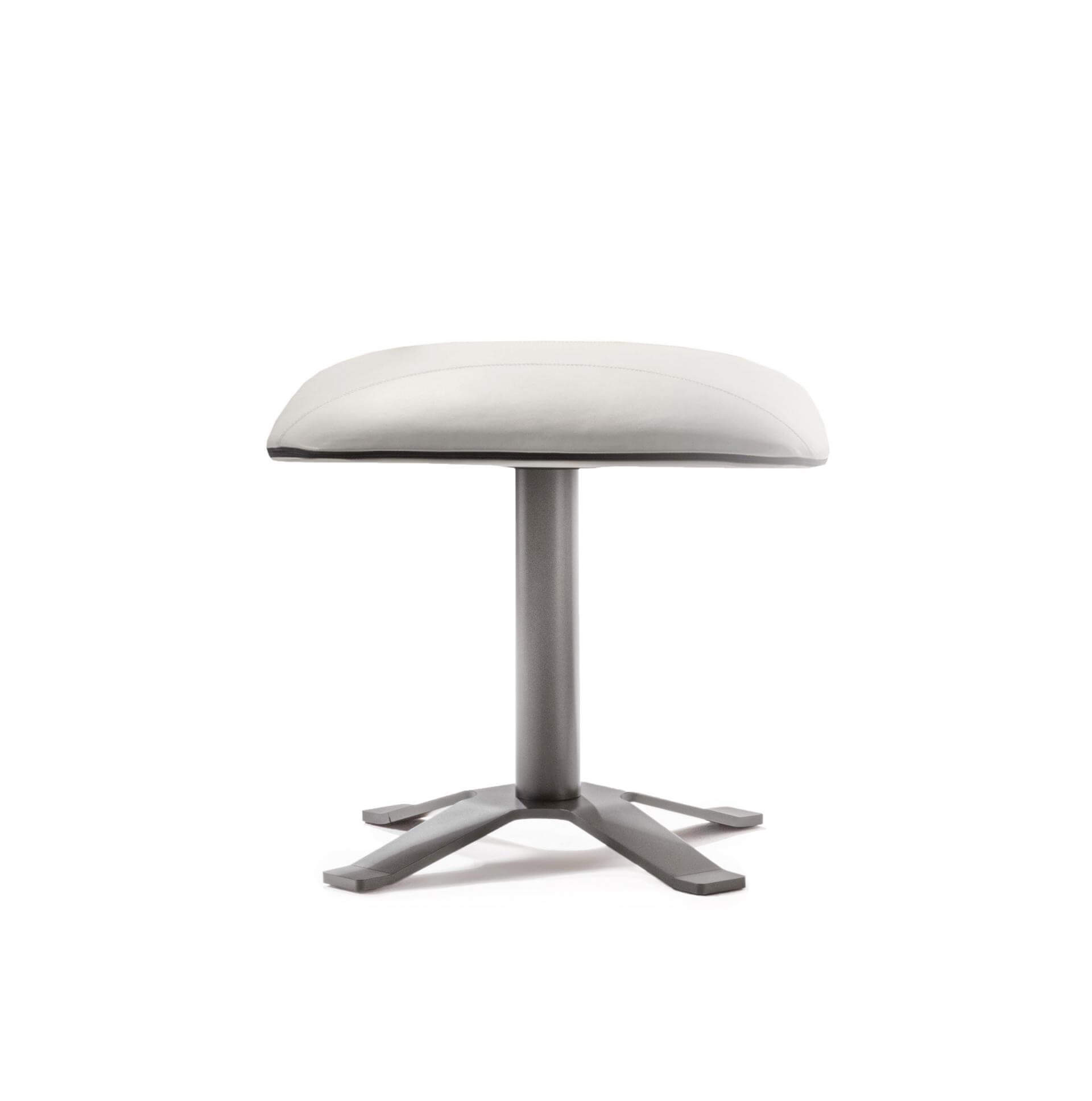 Lomacasa_Pellizzoni_Lullaby-Pouf_hero