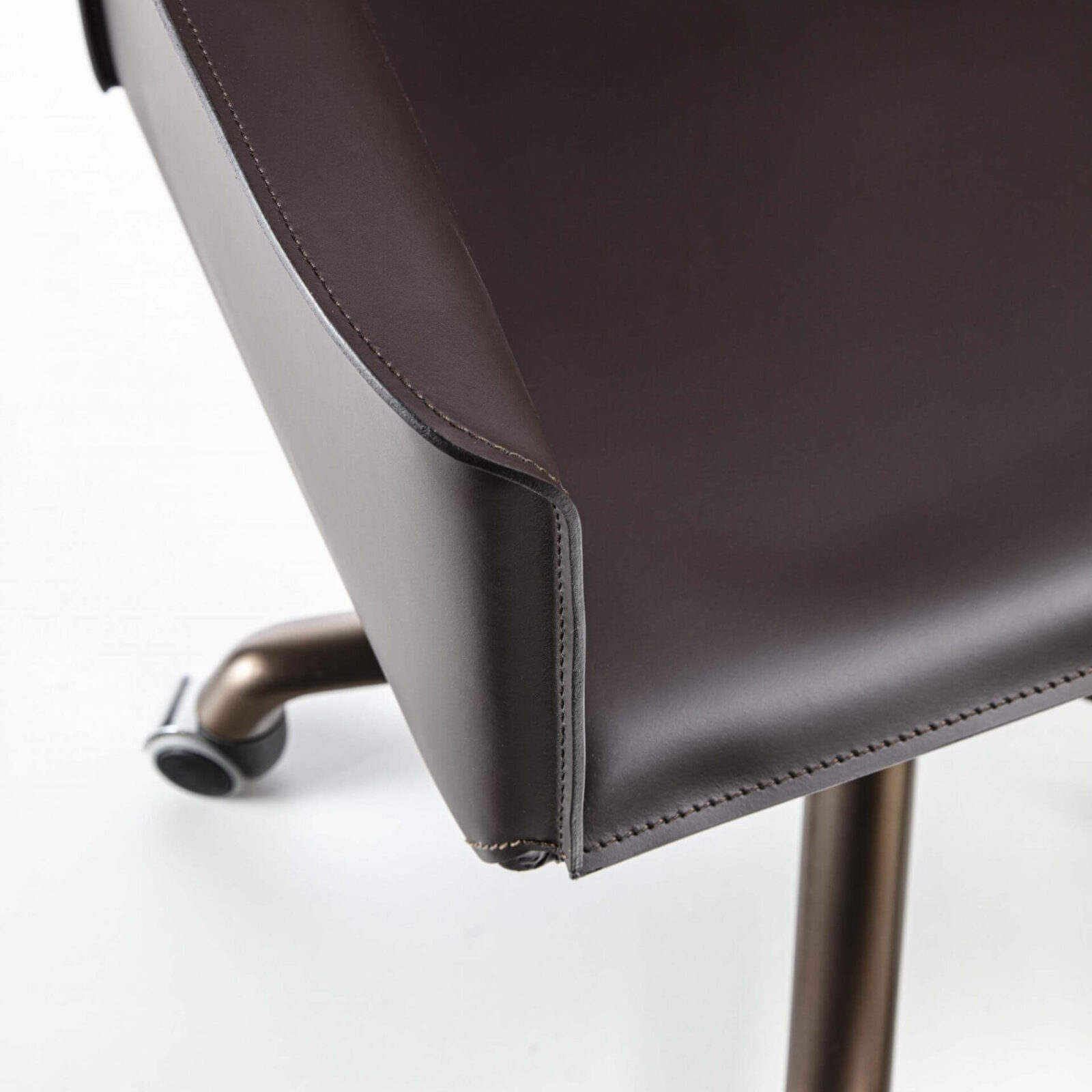 Lomacasa_Pellizzoni_Pasqualina-Office-Chair_Gallery-10