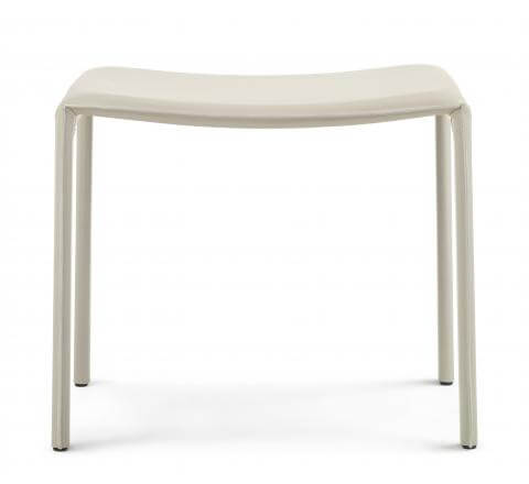 Lomacasa_Pellizzoni_Pasqualina-Stool_featured